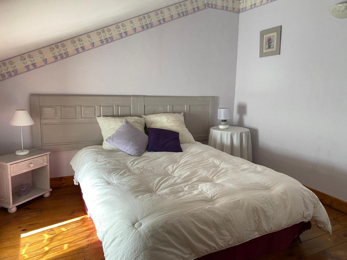 Le Clos Des Figuiers - 3 Gites De Caractere Duravel Exterior photo